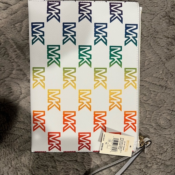 Michael Kors Jet Set Travel XL Zip Wallet Wristlet Clutch MK Rainbow White Multi - Picture 2 of 2